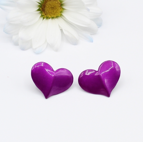 Vintage Jewelry - Vintage purple enamel heart earrings
